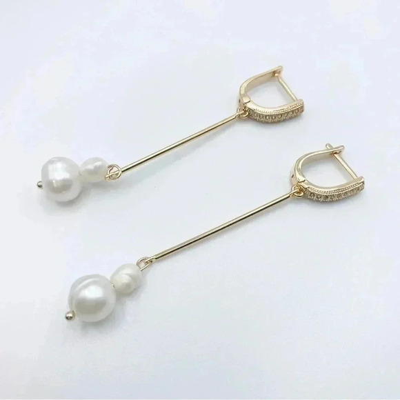 LONG Dangle Earrings with freshwater Pearl | Gold plated | Pearl Earrings - Picture 1 of 2